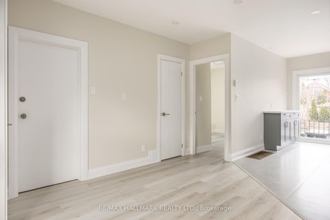 Photo 10 at 196 Livingstone Avenue, Belgravia, Toronto