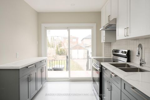 Photo 14 at 196 Livingstone Avenue, Belgravia, Toronto