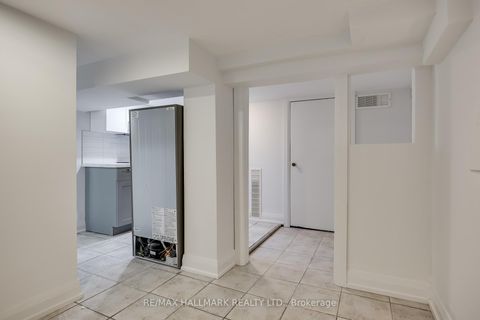 Photo 30 at 196 Livingstone Avenue, Belgravia, Toronto