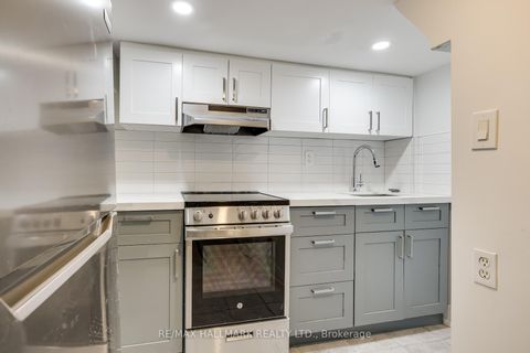 Photo 31 at 196 Livingstone Avenue, Belgravia, Toronto