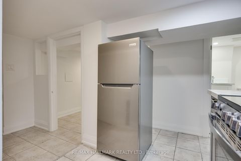 Photo 33 at 196 Livingstone Avenue, Belgravia, Toronto