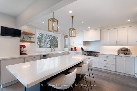 Photo 3 at 150 Woodfield Drive, Virginia, Georgina