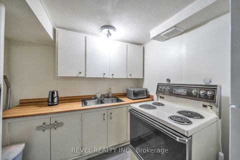 Photo 22 at 11 Carr Drive, Central, Ajax
