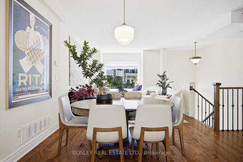 Photo 3 at 17 Matthew Court, Rosethorn, Toronto