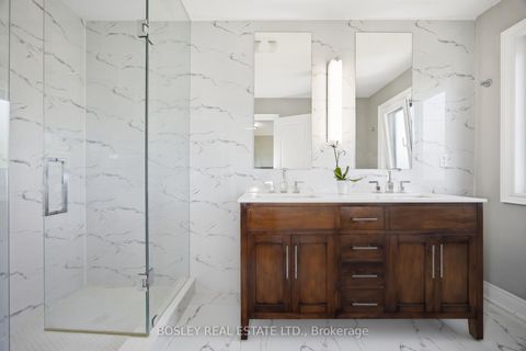 Photo 11 at 17 Matthew Court, Rosethorn, Toronto