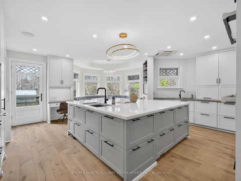 Photo 14 at 11 Ormsby Crescent, Forest Hill South, Toronto
