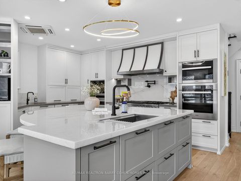 Photo 15 at 11 Ormsby Crescent, Forest Hill South, Toronto