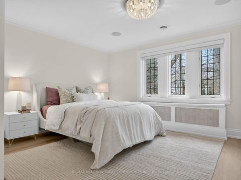 Photo 26 at 11 Ormsby Crescent, Forest Hill South, Toronto