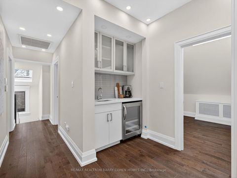 Photo 32 at 11 Ormsby Crescent, Forest Hill South, Toronto