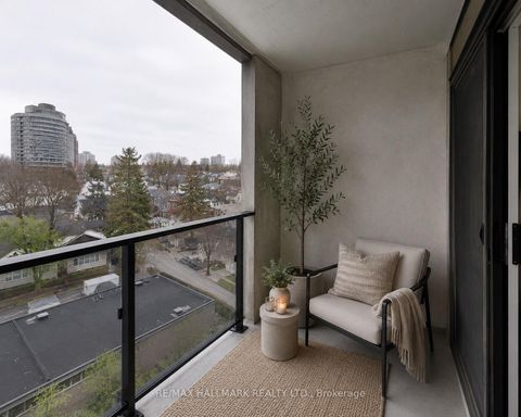 Photo 16 at 707 - 5 Soudan Avenue, Mount Pleasant West, Toronto