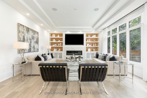 Photo 6 at 125 Regina Avenue, Lawrence, Toronto