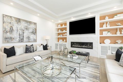 Photo 7 at 125 Regina Avenue, Lawrence, Toronto