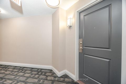 Photo 4 at 1112 - 125 Western Battery Road, Niagara, Toronto