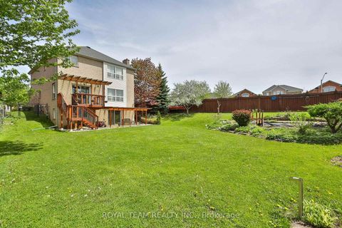 Photo 39 at 2 Sandway Crescent, Maple, Vaughan