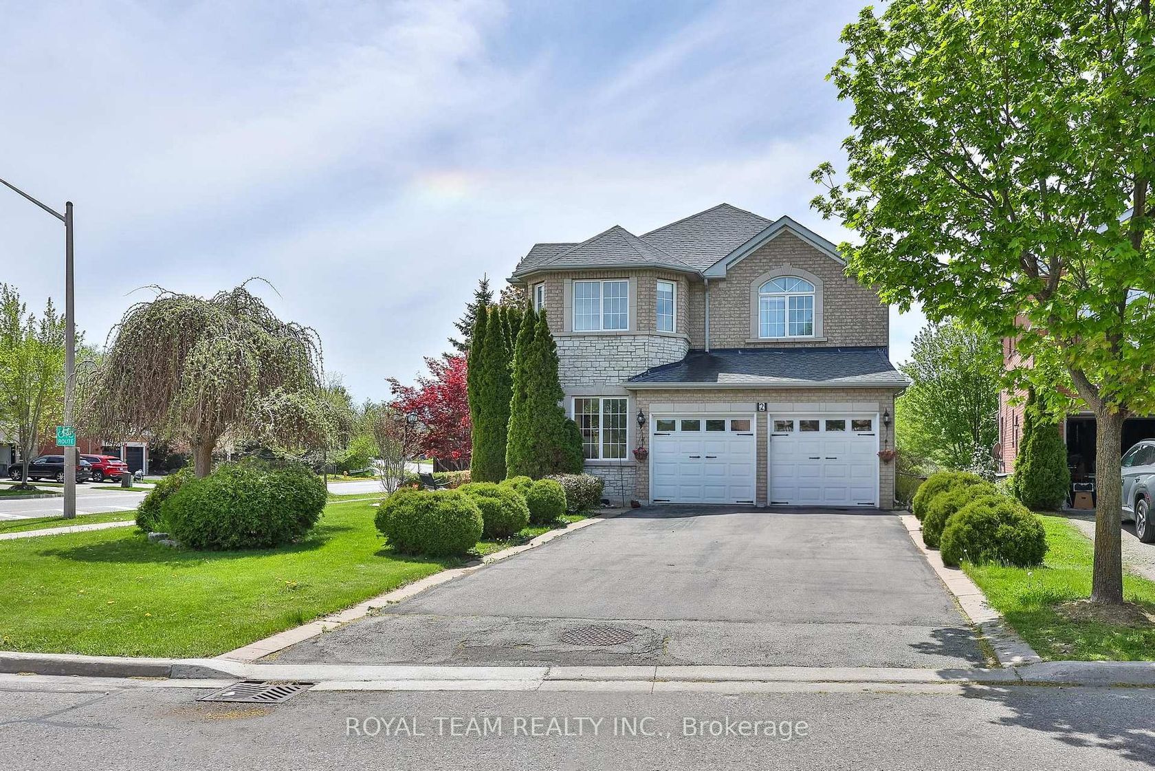 2 Sandway Crescent, Maple, Vaughan photo number 2