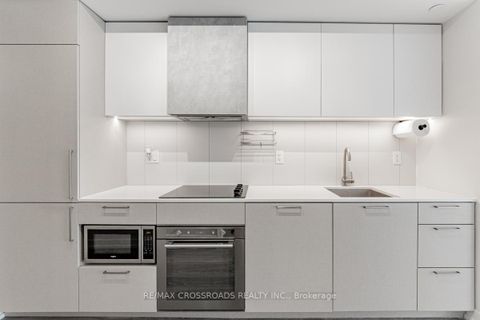 Photo 6 at 3222 - 19 Western Battery Road, Niagara, Toronto