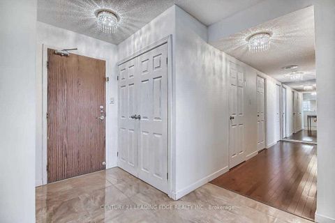Photo 2 at 1708 - 75 Wynford Heights Crescent, Don Mills, Toronto