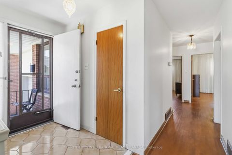Photo 3 at 11 Pagoda Place, Beaumonde Heights, Toronto