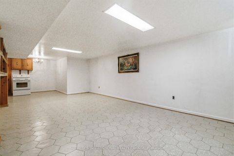 Photo 14 at 11 Pagoda Place, Beaumonde Heights, Toronto