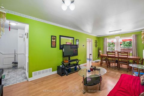 Photo 10 at 22 Duffort Court, Malvern, Toronto