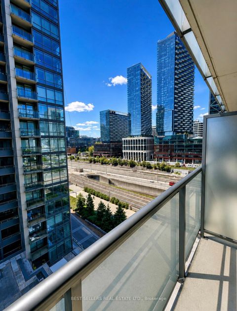 Photo 14 at 1001 - 4000 Spadina Avenue, Waterfront Communities C1, Toronto