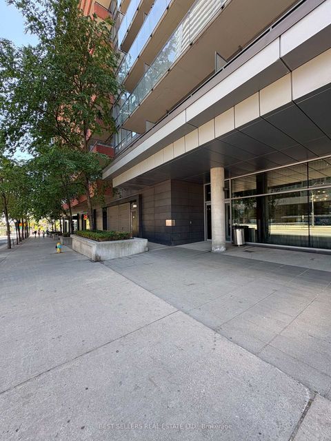Photo 17 at 1001 - 4000 Spadina Avenue, Waterfront Communities C1, Toronto