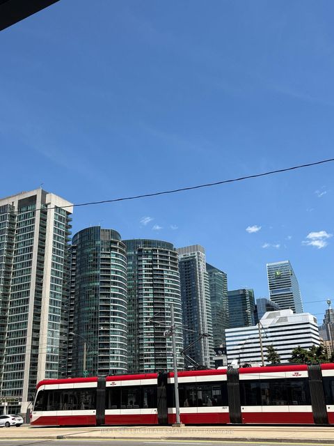 Photo 18 at 1001 - 4000 Spadina Avenue, Waterfront Communities C1, Toronto