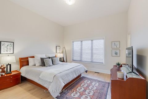 Photo 24 at 9398 Bayview Avenue, Observatory, Richmond Hill