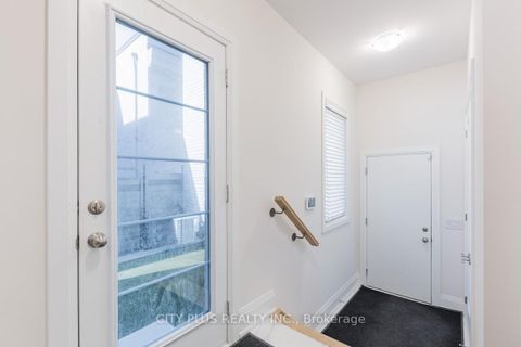 Photo 36 at 9398 Bayview Avenue, Observatory, Richmond Hill