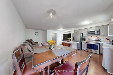 Photo 11 at 57 Kelso Crescent, Maple, Vaughan