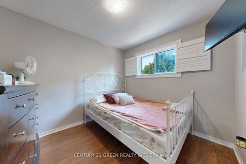 Photo 21 at 57 Kelso Crescent, Maple, Vaughan