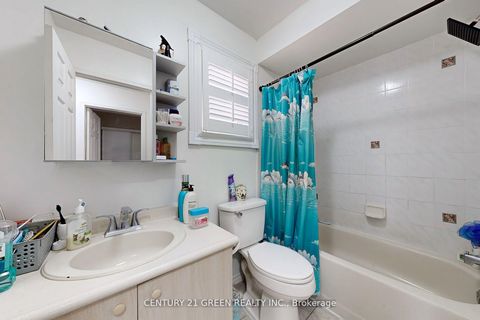Photo 26 at 57 Kelso Crescent, Maple, Vaughan