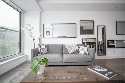 Photo 1 at 401 - 508 Wellington Street, Waterfront Communities C1, Toronto