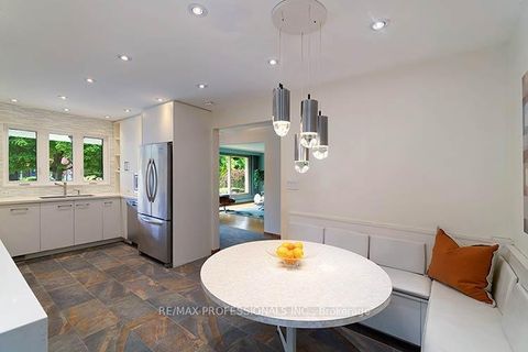 Photo 15 at 7 Cherry Post Crescent, Markland Wood, Toronto