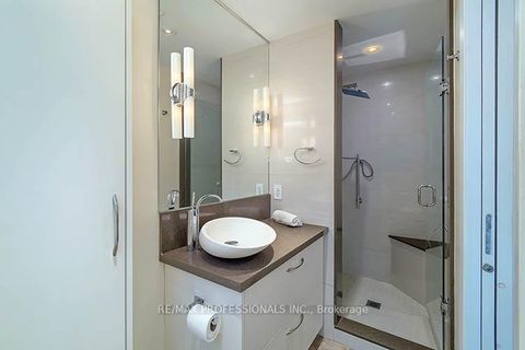 Photo 34 at 7 Cherry Post Crescent, Markland Wood, Toronto
