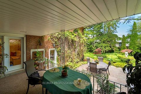 Photo 43 at 7 Cherry Post Crescent, Markland Wood, Toronto