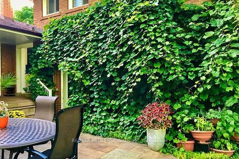 Photo 48 at 7 Cherry Post Crescent, Markland Wood, Toronto