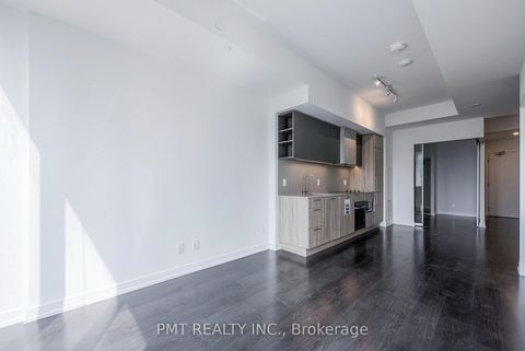 Photo 5 at 710 - 19 Western Battery Road, Niagara, Toronto