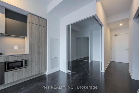 Photo 16 at 710 - 19 Western Battery Road, Niagara, Toronto