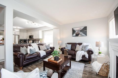 Photo 11 at 27 Staples Avenue, Courtice, Clarington