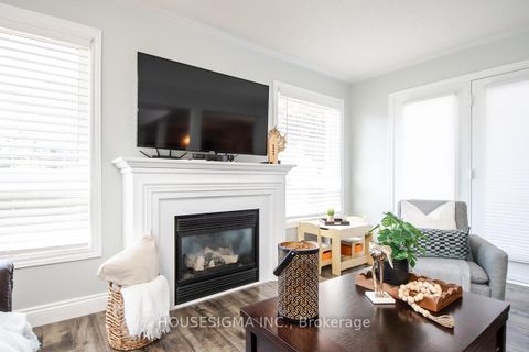Photo 13 at 27 Staples Avenue, Courtice, Clarington