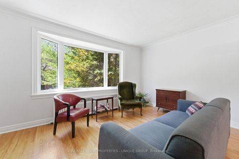 Photo 2 at 78 Glen Davis Crescent, Danforth, Toronto