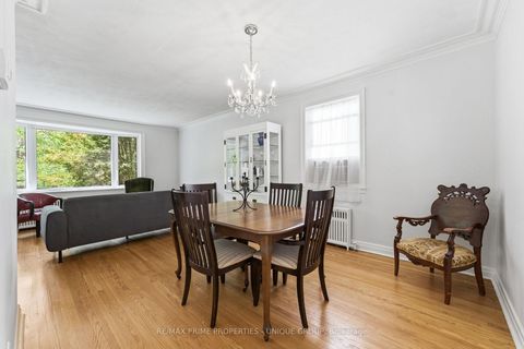Photo 7 at 78 Glen Davis Crescent, Danforth, Toronto