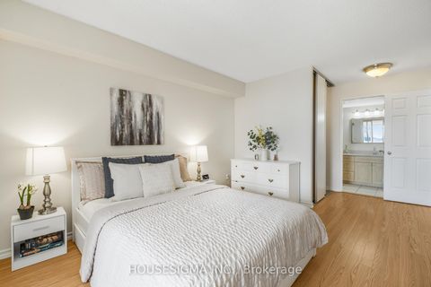 Photo 13 at 438 - 22 Southport Street, Swansea, Toronto