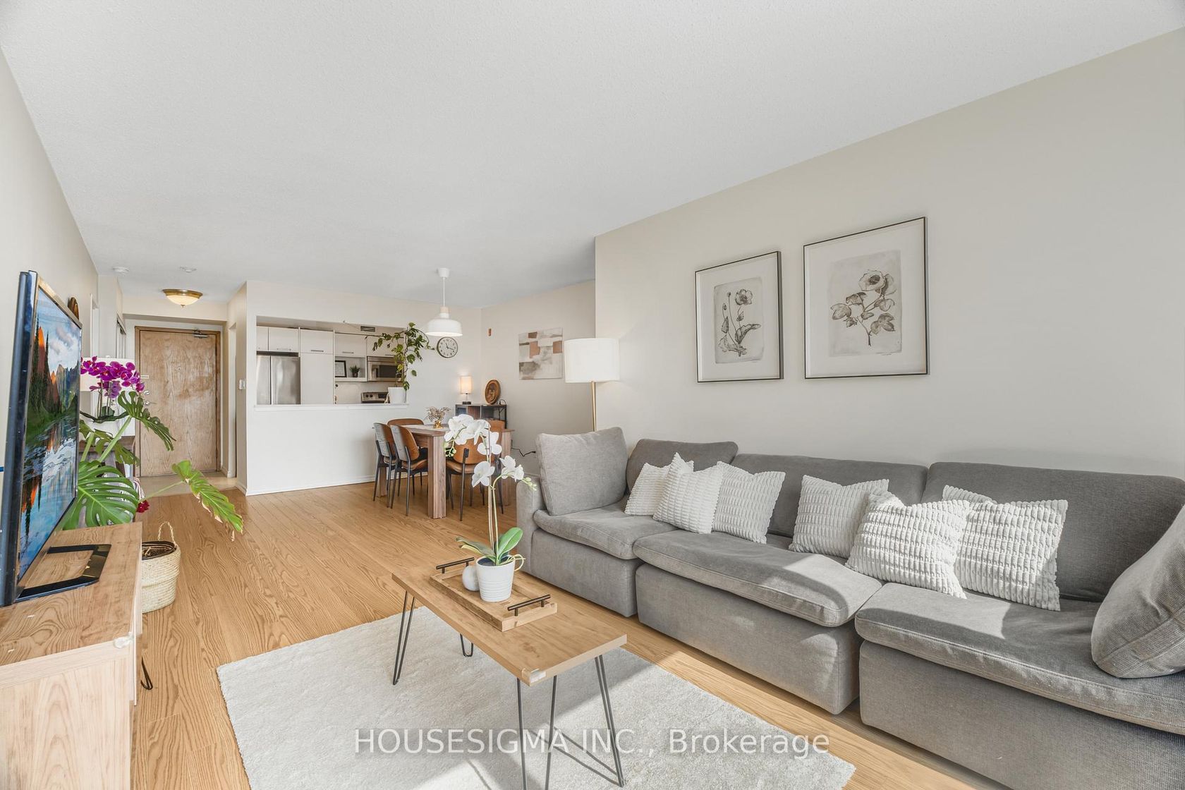 438 - 22 Southport Street, Swansea, Toronto 