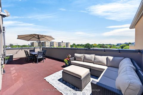 Photo 14 at 56 - 28 Curlew Drive, Donalda, Toronto