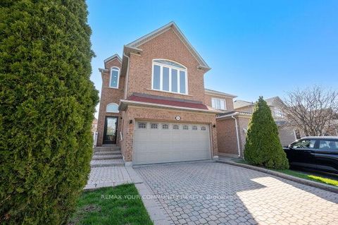 Photo 1 at 144 Broomlands Drive, Maple, Vaughan