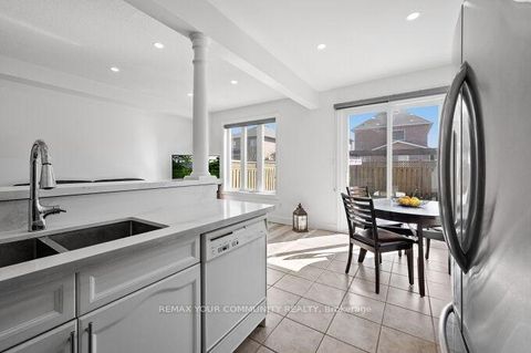 Photo 19 at 144 Broomlands Drive, Maple, Vaughan