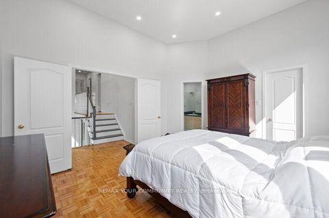 Photo 24 at 144 Broomlands Drive, Maple, Vaughan