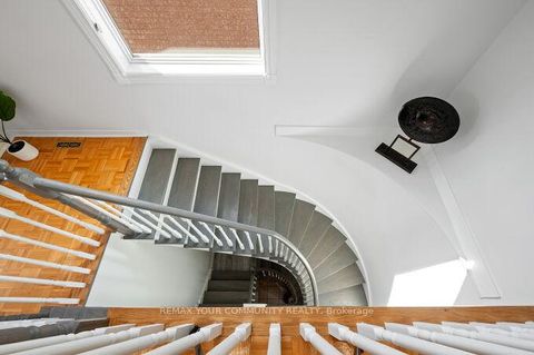 Photo 30 at 144 Broomlands Drive, Maple, Vaughan